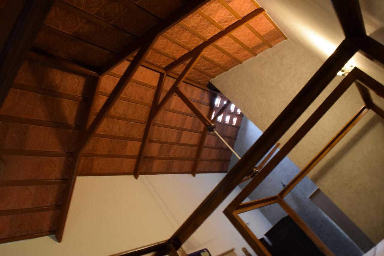 Brown Town Resort & Spa Haïdarabad Extérieur photo